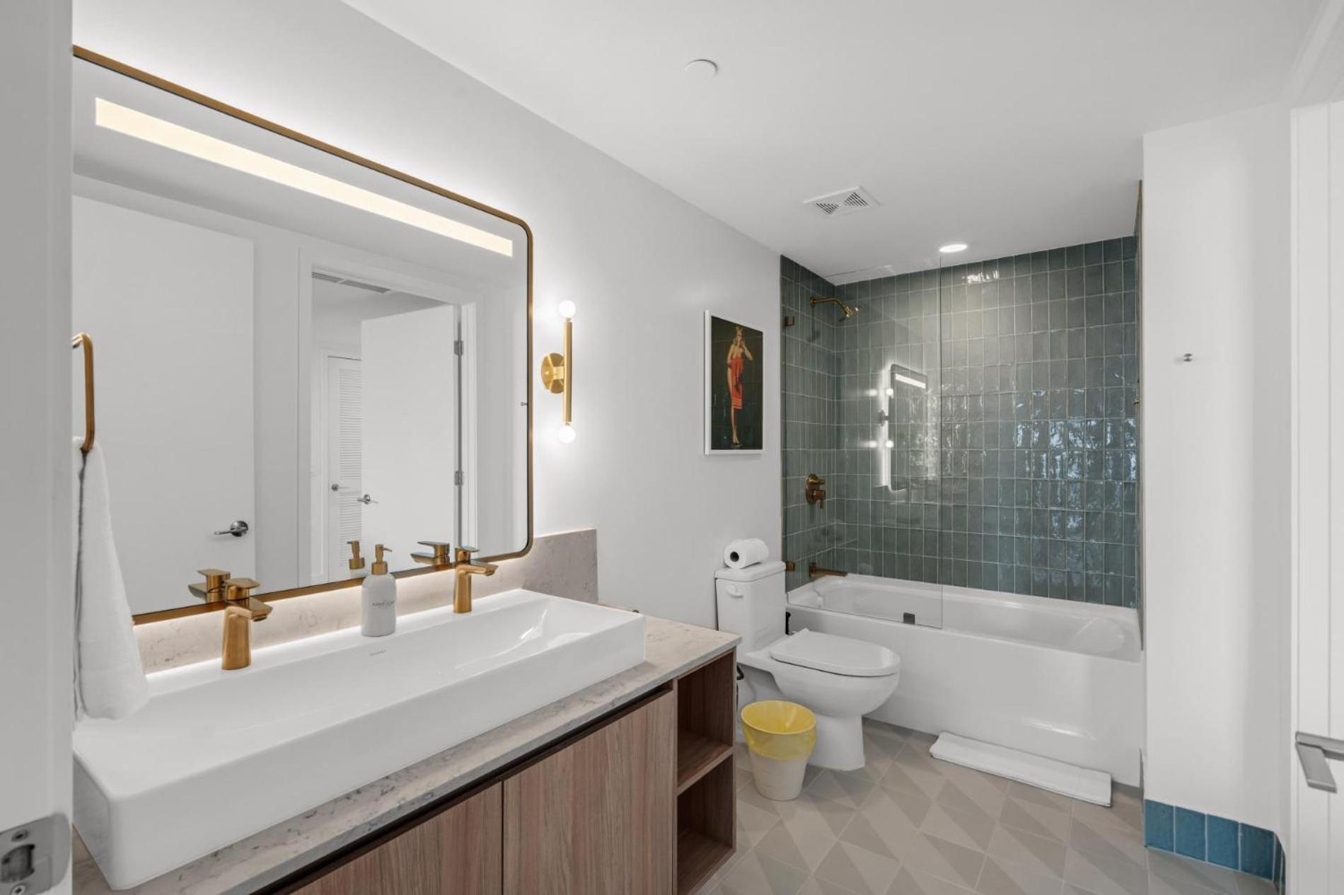 Modern 1Br Apartment With Breathtaking Views Heart Of Downtown Miami Exteriér fotografie