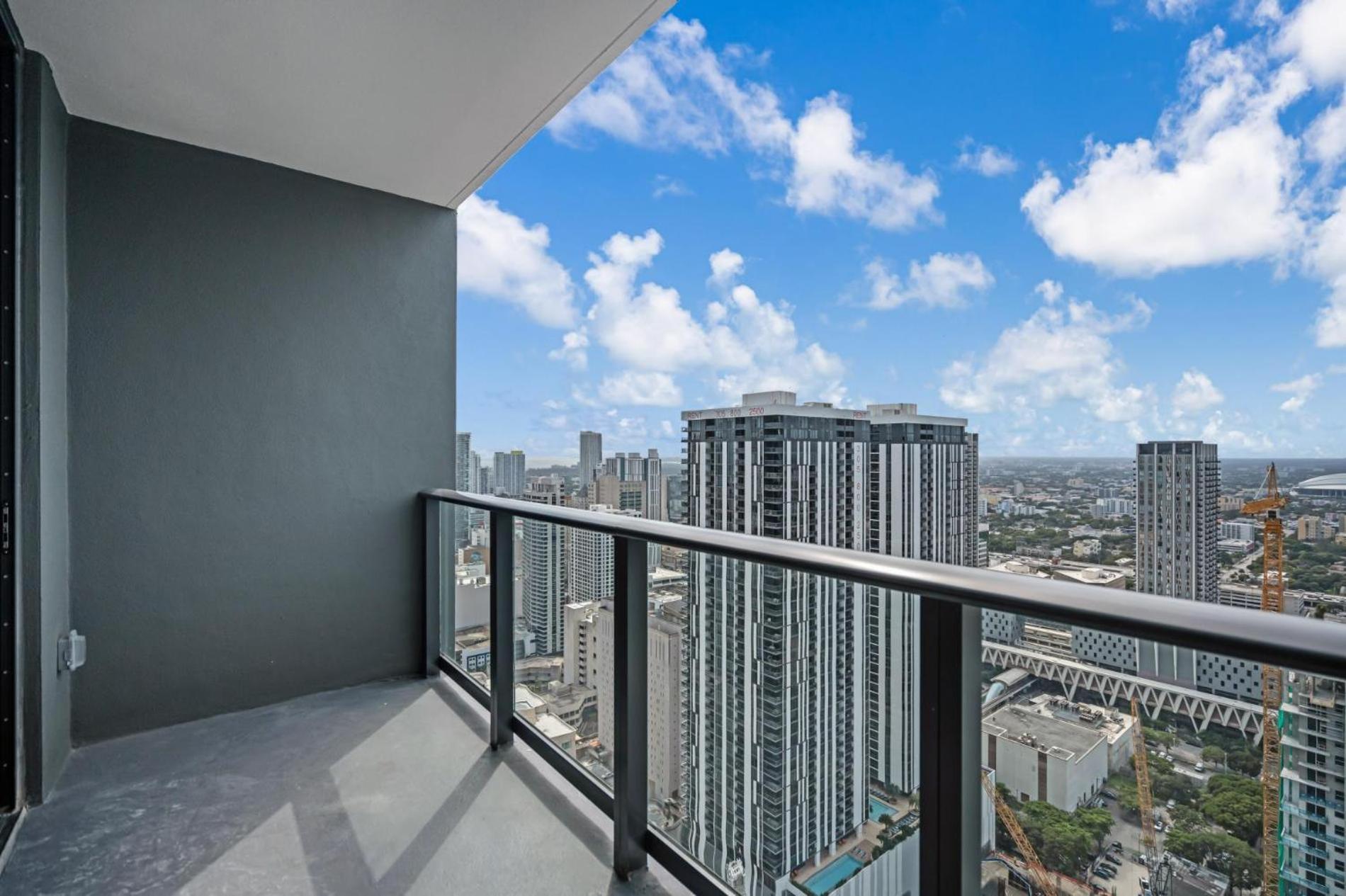 Modern 1Br Apartment With Breathtaking Views Heart Of Downtown Miami Exteriér fotografie